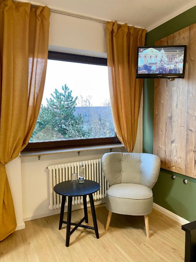 Landgasthaus Loewen Mit Gaestehaus Holzhausen  Eksteriør bilde